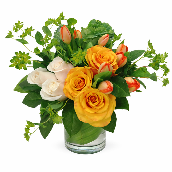 Verde Bianco Rosso Flower Arrangement